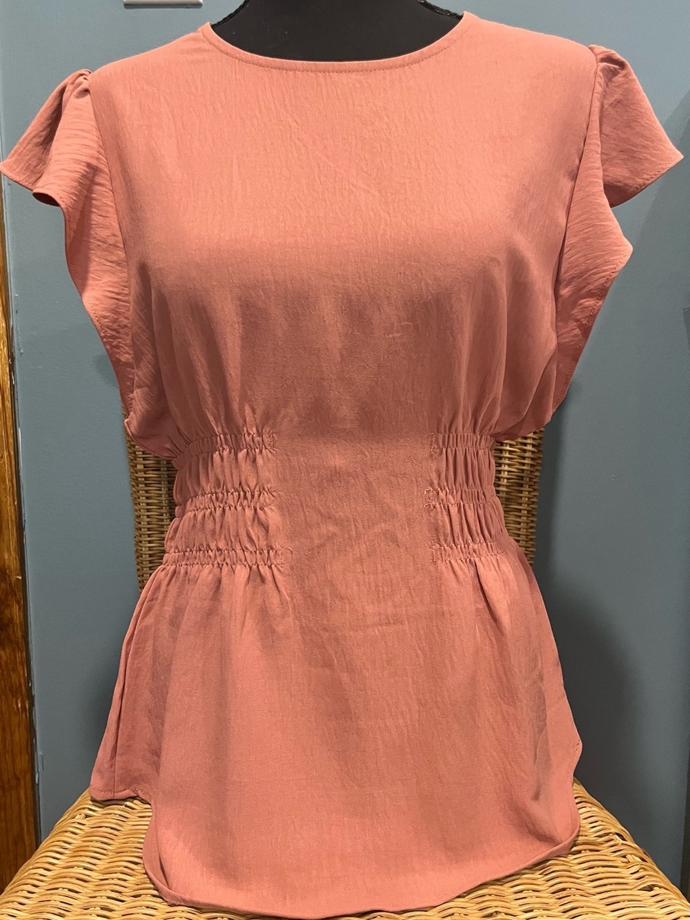 Gathered-Waist Short-Sleeve Blouse in Dusty Rose